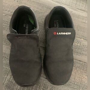Women’s Larnmern Size 7 Waterproof Shoes, Preloved.